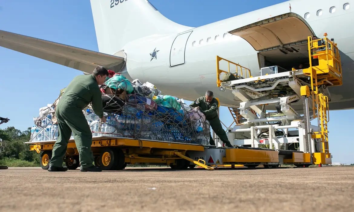 Base aérea de Canoas está com capacidade limitada, alerta general – Sociedade – CartaCapital
