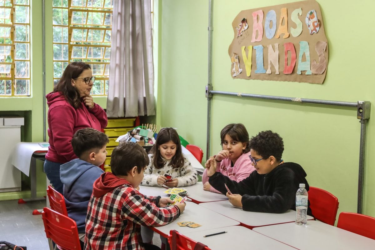 Cerca de 173 mil estudantes estão sem previsão de volta às aulas no RS – Educação – CartaCapital