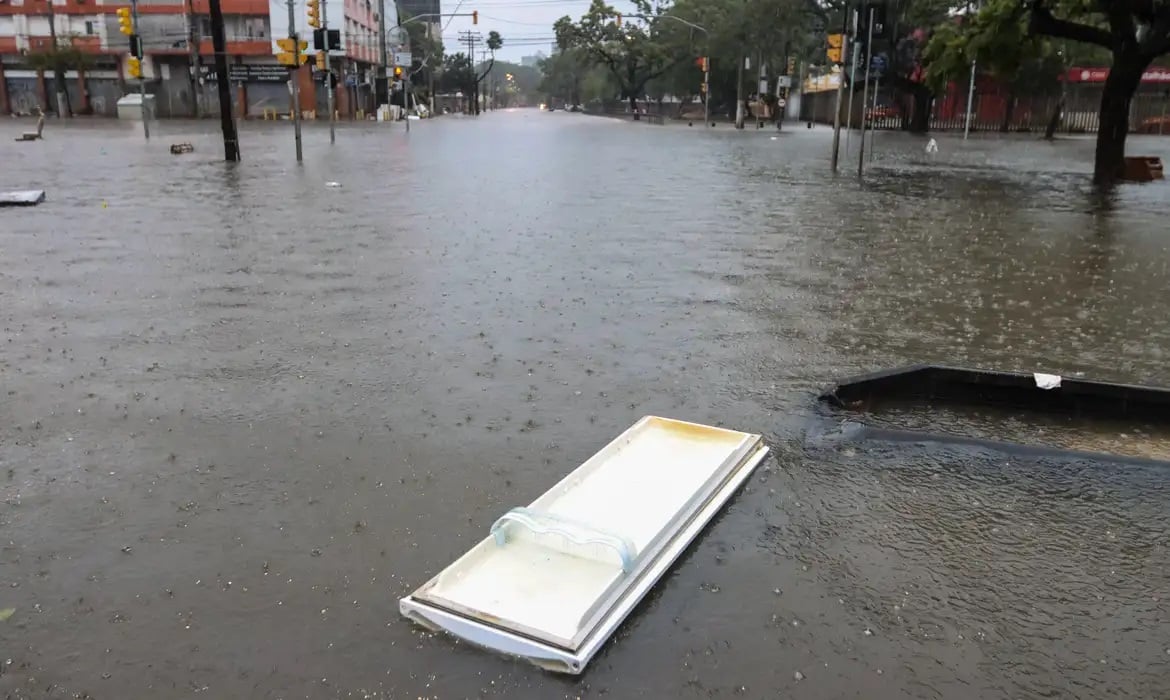 Com volta da chuva, aulas são suspensas em Porto Alegre – Educação – CartaCapital