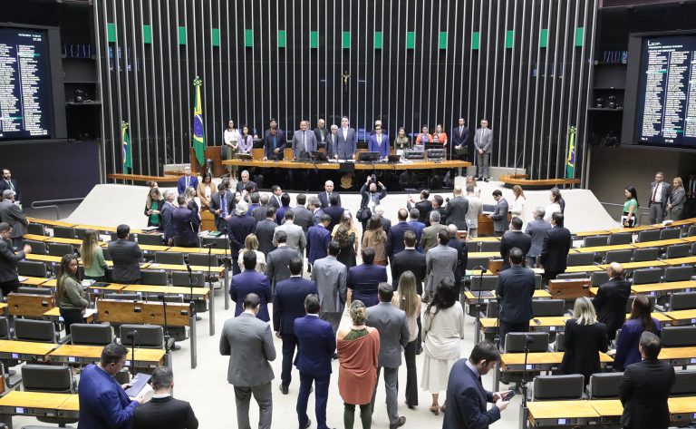 Congresso derruba vetos e eleva valor das emendas parlamentares de comissões permanentes no Orçamento de 2024 - Notícias