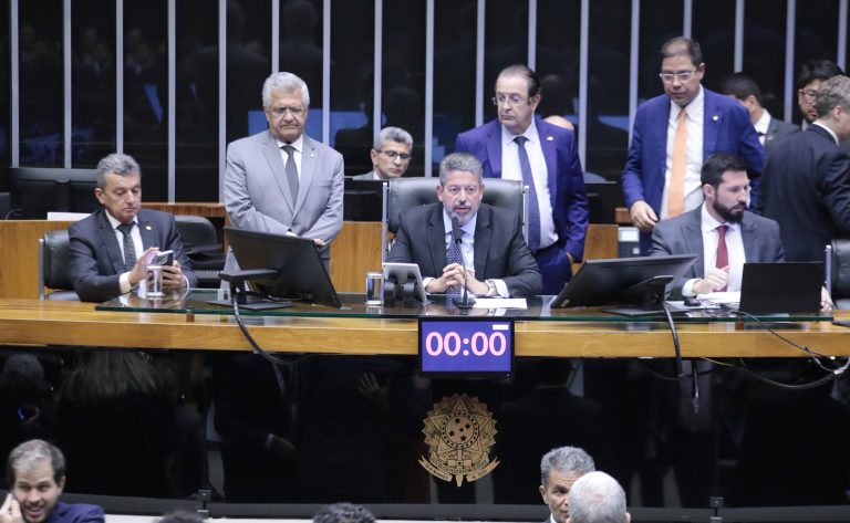 Deputados aprovam regime de urgência para seis projetos; acompanhe - Notícias