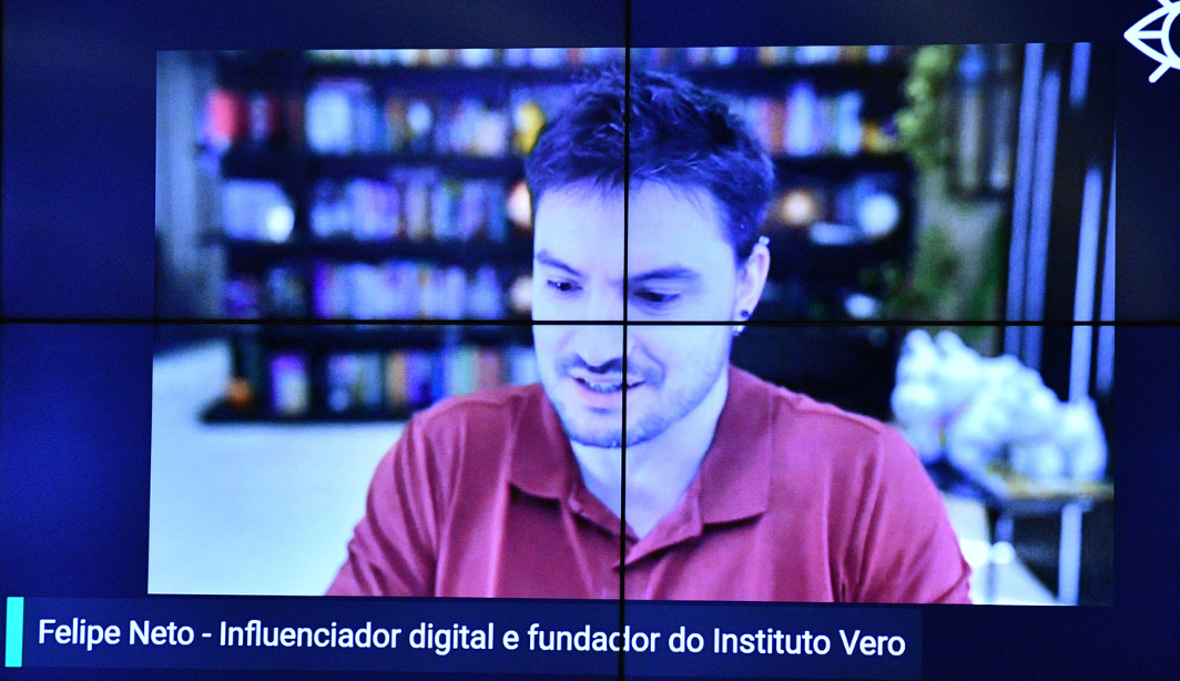 Lira insiste em processo contra Felipe Neto no caso do 'excrementíssimo' – CartaExpressa – CartaCapital