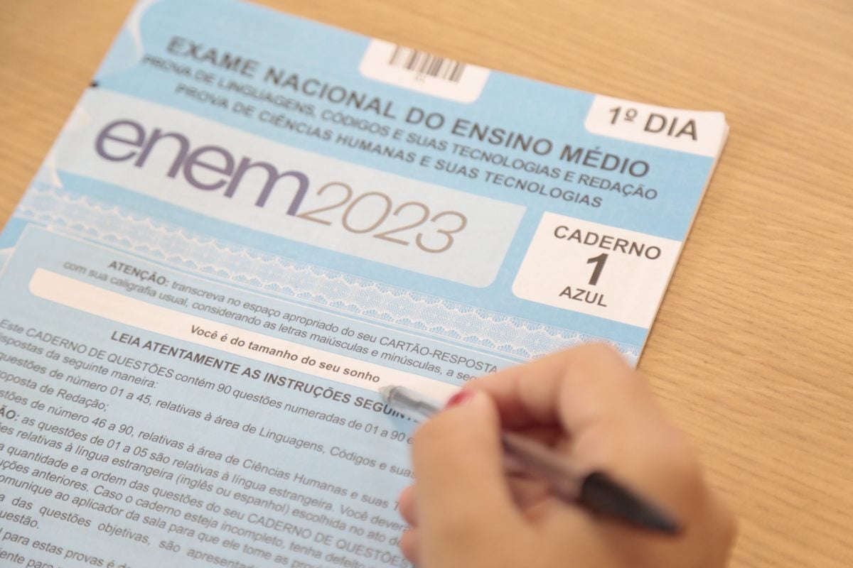 PF conclui investigação e indicia servidora que aplicou provas por vazamento do Enem – CartaExpressa – CartaCapital