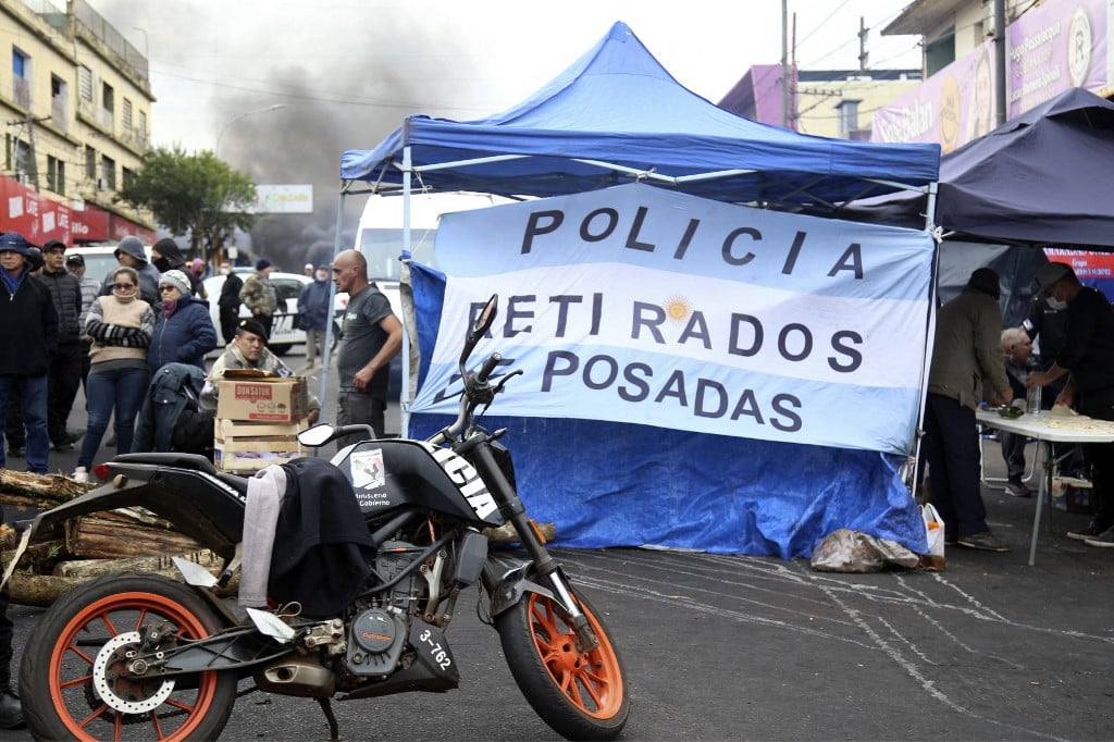 Policiais protestam nas ruas por melhores salários na Argentina – Mundo – CartaCapital
