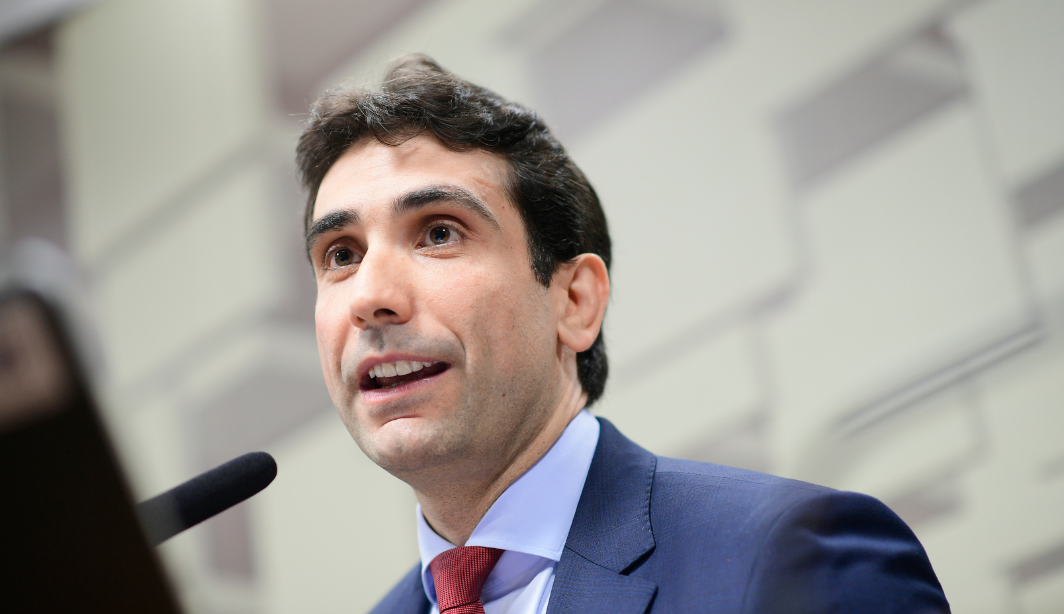 Autonomia do Banco Central não significa ‘virar as costas’ ao governo, diz Galípolo – Economia – CartaCapital