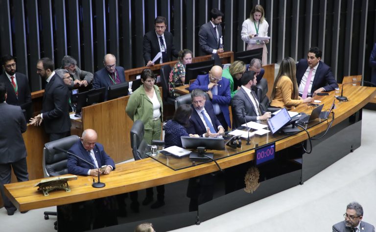 Câmara aprova regras para securitização da dívida ativa da União, de estados e municípios; acompanhe - Notícias