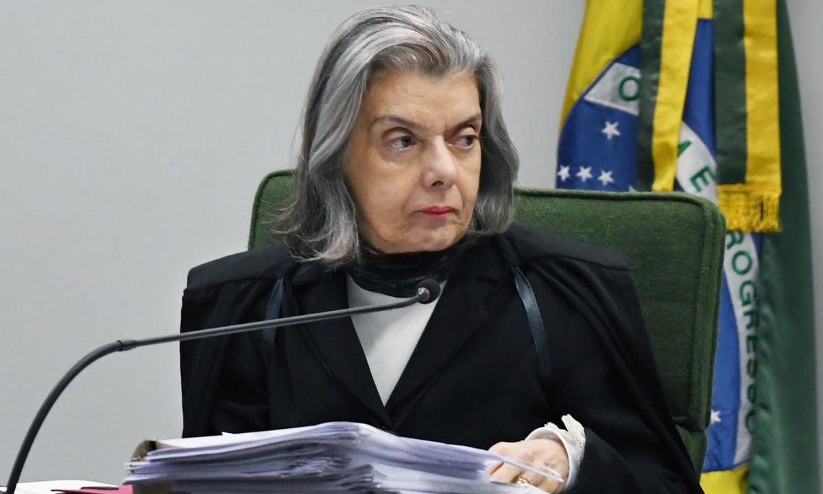 Cármen Lúcia exige que cidade em Goiás explique lei que proíbe trans de usarem banheiros – Justiça – CartaCapital