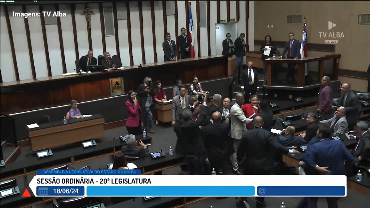Deputados baianos trocam tapas e empurrões durante discussão sobre PL antiborto; assista – Política – CartaCapital