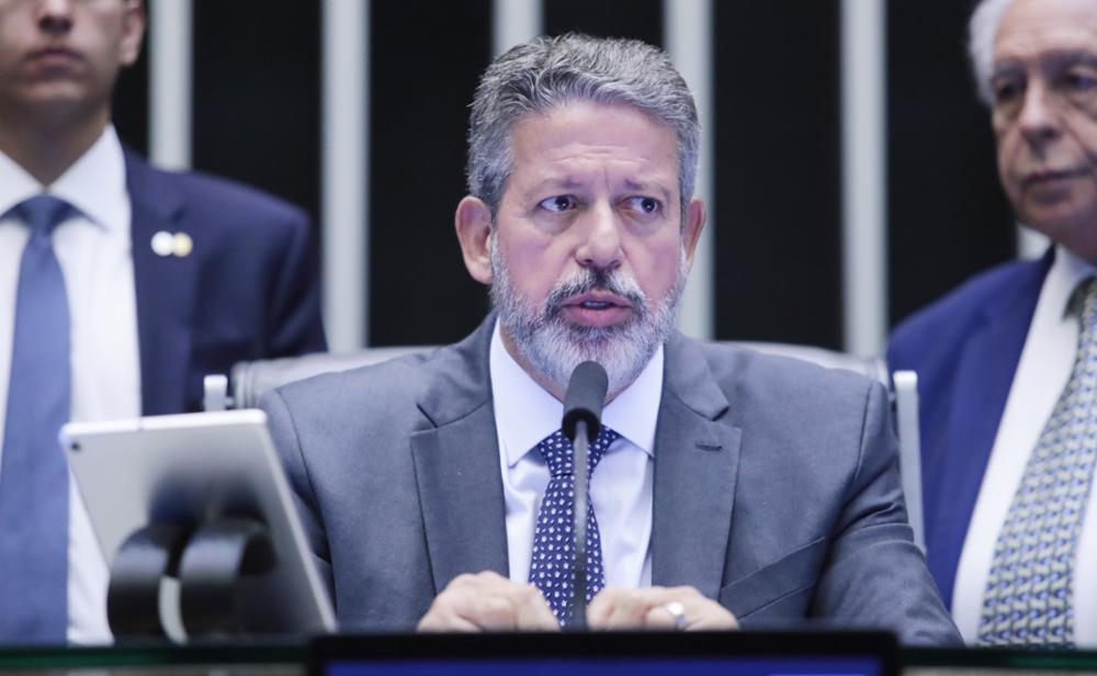 Lira dá bronca em deputados até por ausência de terno e gravata; entenda – Política – CartaCapital
