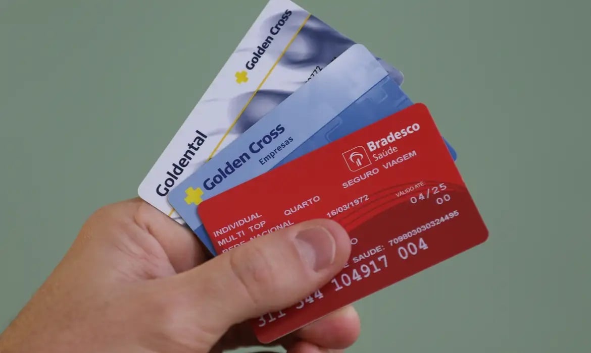 Lucros de planos de saúde crescem 343% em meio a onda de cancelamentos unilaterais – Saúde – CartaCapital