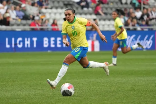 Marta defende resgatar orgulho da seleção brasileira