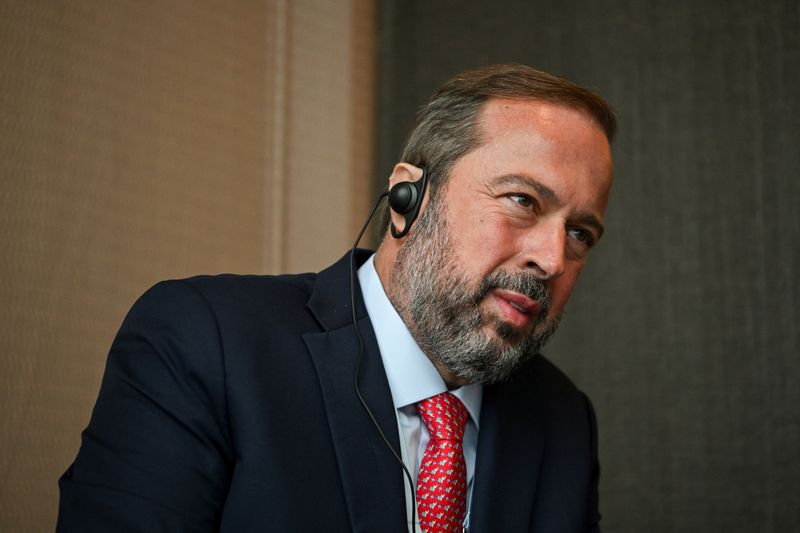 &copy; Reuters Ministro Alexandre Silveira diz que 'nem todas as áreas se resolvem com liberalismo'