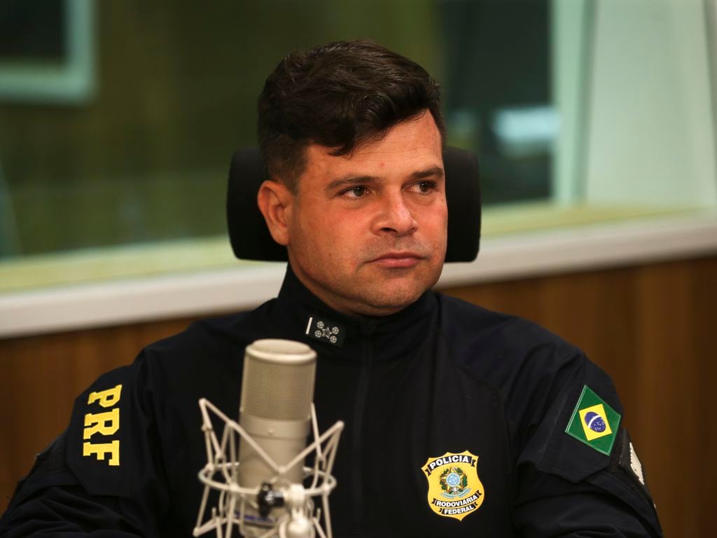 Moraes autoriza visita de Moro, Damares e mais 15 senadores a ex-diretor da PRF na Papuda – Justiça – CartaCapital