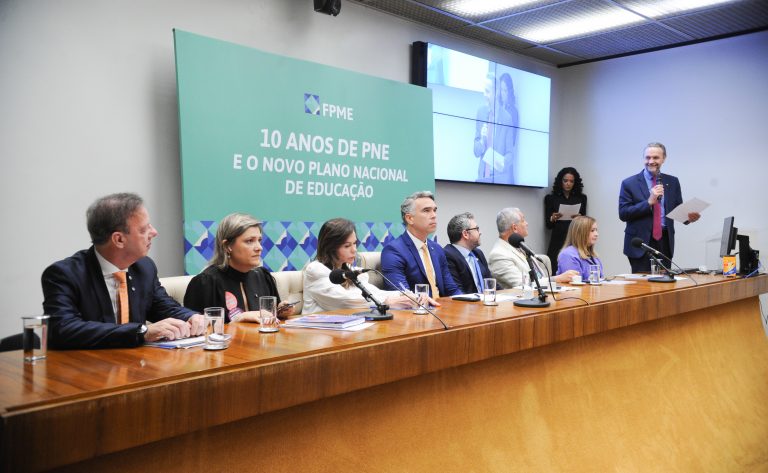 10 anos de Plano Nacional de Educação – PNE.