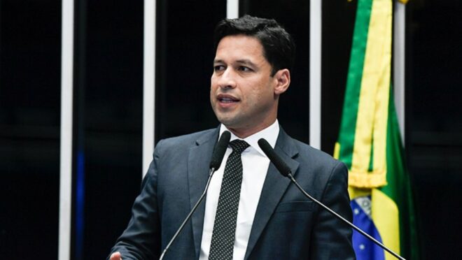 Relator retira de votação trecho que taxa importados até US$ 50: “não é o momento ideal”