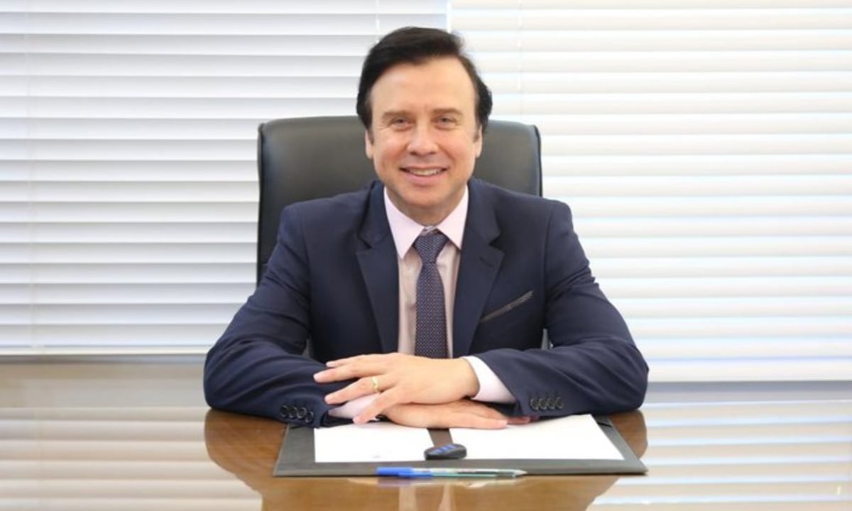 Ao lado de Bolsonaro, prefeito gaúcho sugere enviar Moraes à guilhotina – Política – CartaCapital