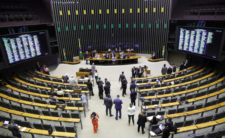 Discussão e votação de propostas. Dep.
