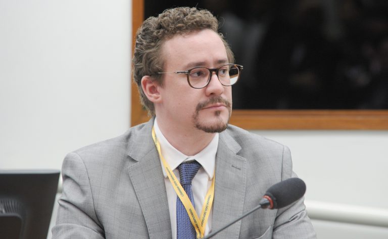 Audiência Pública - PLP 42/2023 Aposentadoria Especial do Regime Geral de Previdência Social. Presidente do Instituto Brasileiro de Direito Previdenciário - Presidente do Instituto Brasileiro de Direito Previdenciário, Diego Monteiro Cherulli.