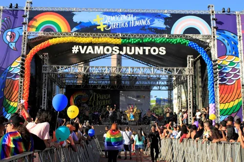 Em BH, Parada do Orgulho LGBTQIAPN+ completa 25
