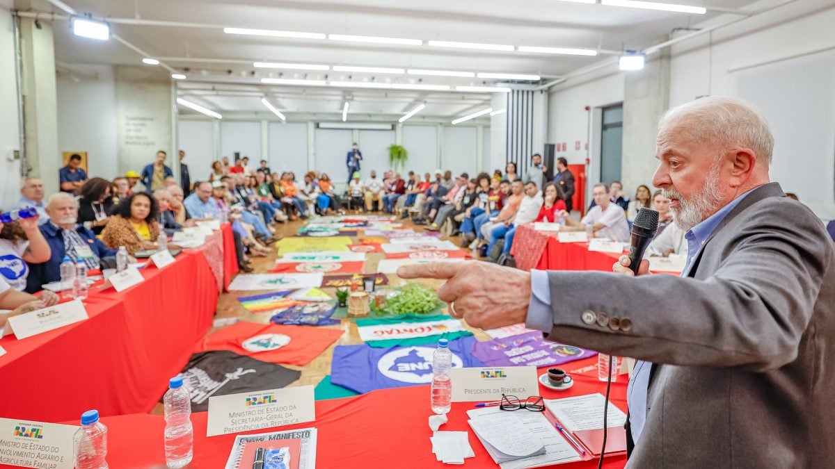 Em encontro com movimentos sociais, Lula é cobrado por mais diálogo – Política – CartaCapital