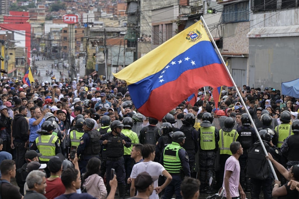 Governo brasileiro emite alerta de segurança para brasileiros na Venezuela – Política – CartaCapital