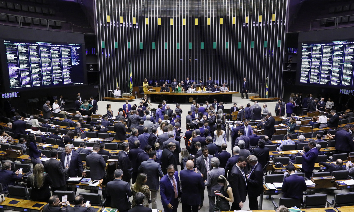 ONGs que receberam meio bilhão de reais de parlamentares é suspeita de desvio de dinheiro, diz portal – Política – CartaCapital