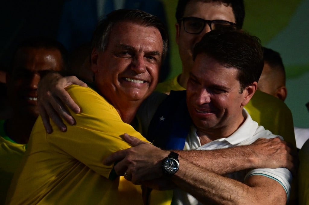 Ramagem enviou e-mails com orientações a Bolsonaro sobre como atacar urnas eletrônicas, diz jornal – Política – CartaCapital