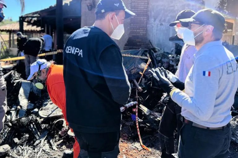 Equipe francesa auxilia na remoção de motores da aeronave da Voepass