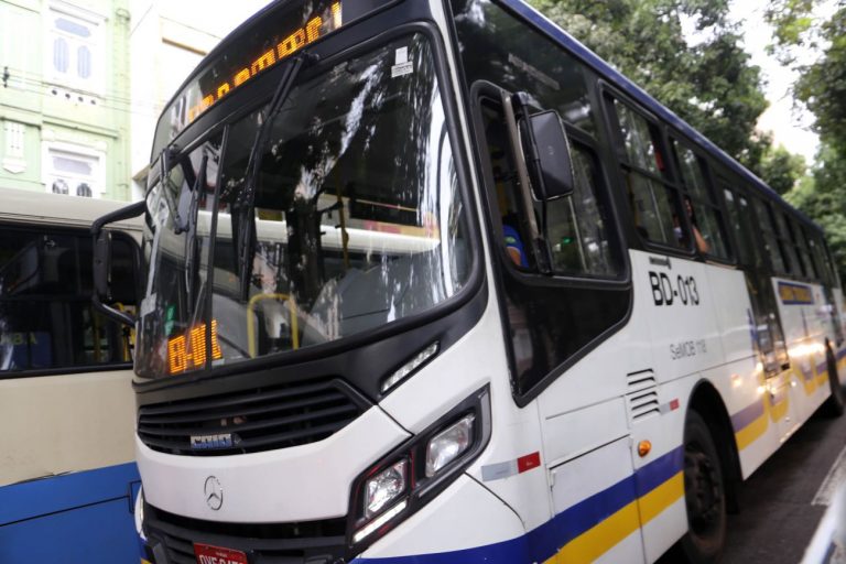 Transporte - ônubus - transporte público - ônibus urbano
