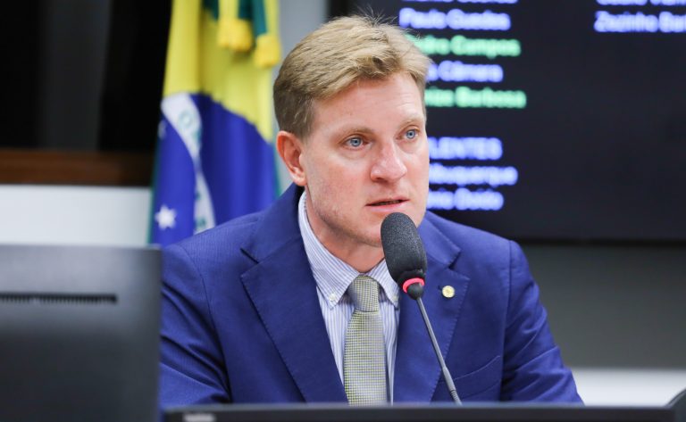 Instalação da comissão e eleição de presidente. Dep. Padovani (UNIÃO - PR)