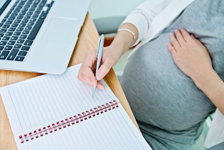 Nova lei garante regime especial para estudantes enfermos e mães lactantes - Notícias