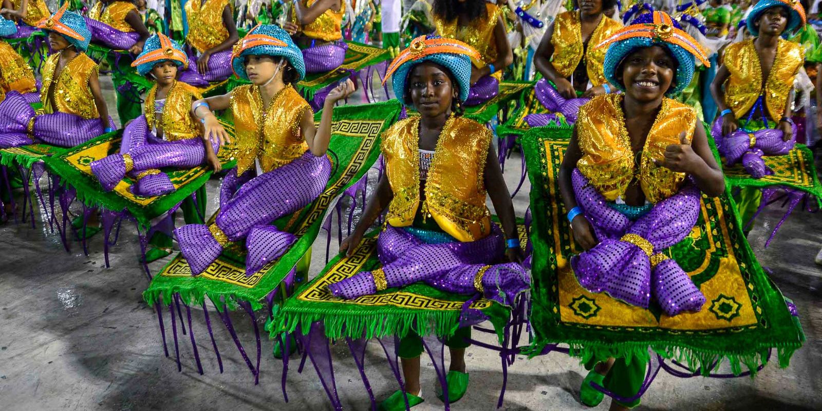 Noite dos Enredos no RJ promete prévia dos desfiles do Carnaval 2025