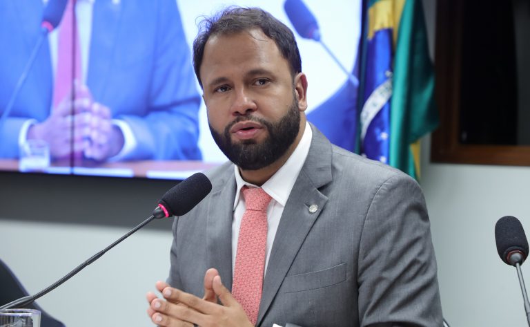 Audiência Pública - Crise climática e racismo ambiental. Dep. Pastor Henrique Vieira (PSOL-RJ)