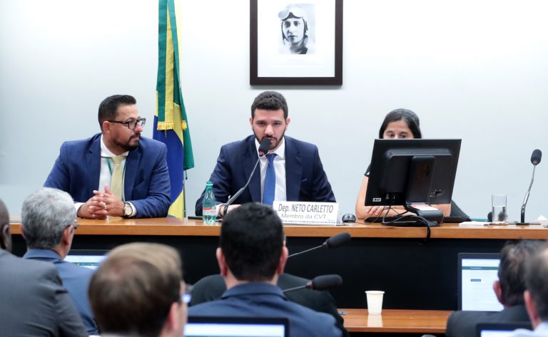 Audiência Pública - Taxação da importação de pneus para caminhões. Dep. Neto Carletto (PP-BA)