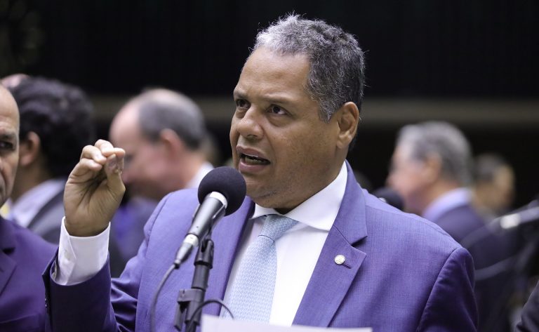 Discussão e votação de propostas. Dep. Antonio Brito (PSD - BA)