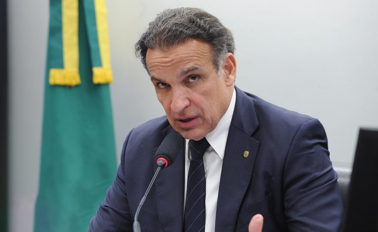 Audiência Pública - Debate e soluções para a implantação do sistema de livre passagem (Free-Flow) nas vias brasileiras. Dep. Hugo Leal (PSD-RJ)