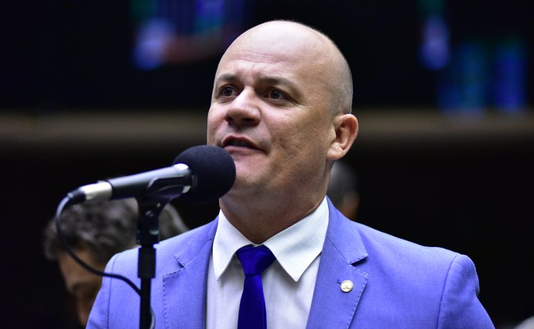 Discussão e votação de propostas. Dep. Cabo Gilberto Silva(PL - PB)