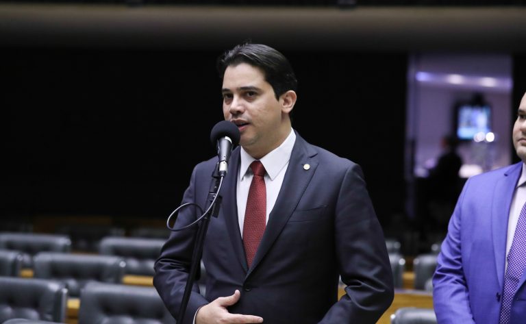Projeto prevê bloqueio de pornografia em computadores públicos - Notícias