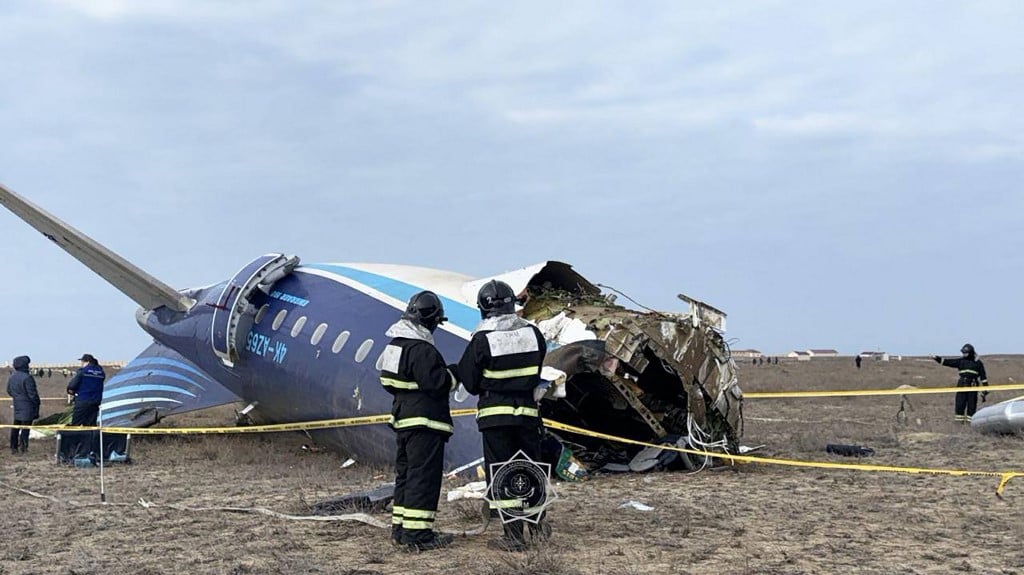 Avião da Embraer com 67 pessoas a bordo cai no Cazaquistão – Mundo – CartaCapital