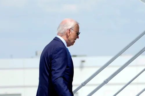 Biden propõe vender R$ 49 bi em armas a Israel para