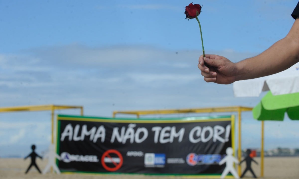 DPU propõe rever homenagens a personalidades com posições racistas – Sociedade – CartaCapital