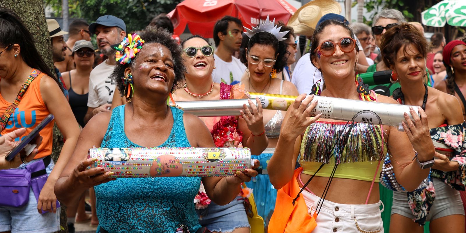 Foliões entram em contagem regressiva para Carnaval 2025