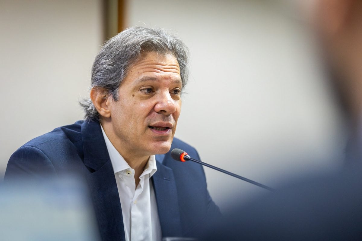Brasil aguarda anúncio oficial de Trump sobre taxação de aço e alumínio para se pronunciar, diz Haddad – Economia – CartaCapital
