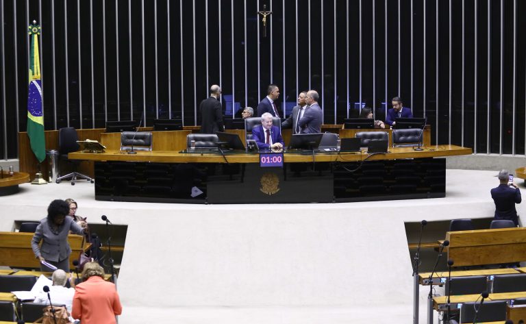 Câmara aprova oito acordos internacionais; propostas vão agora ao Senado - Notícias