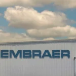 Eve, da Embraer, anuncia acordo de R$ 1,3 bilhão por carros voadores