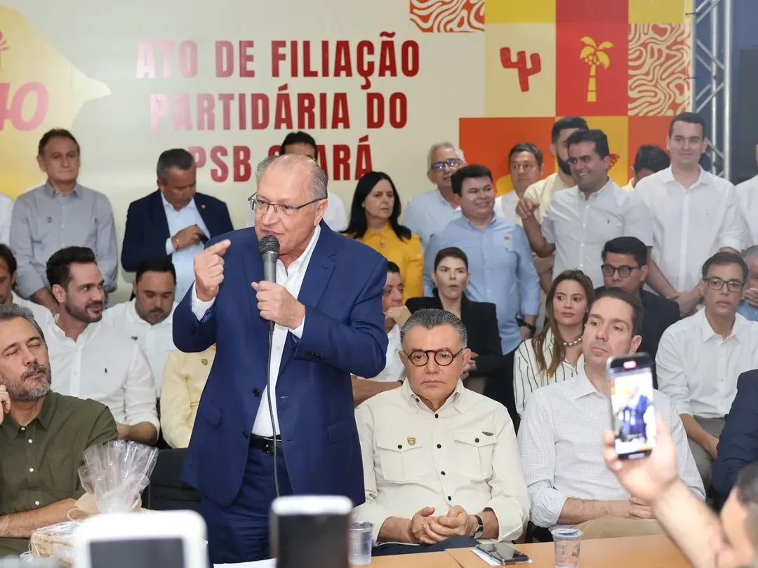 em novo capítulo do racha na família Gomes, 11 deputados trocam PDT pelo PSB no Ceará – Política – CartaCapital