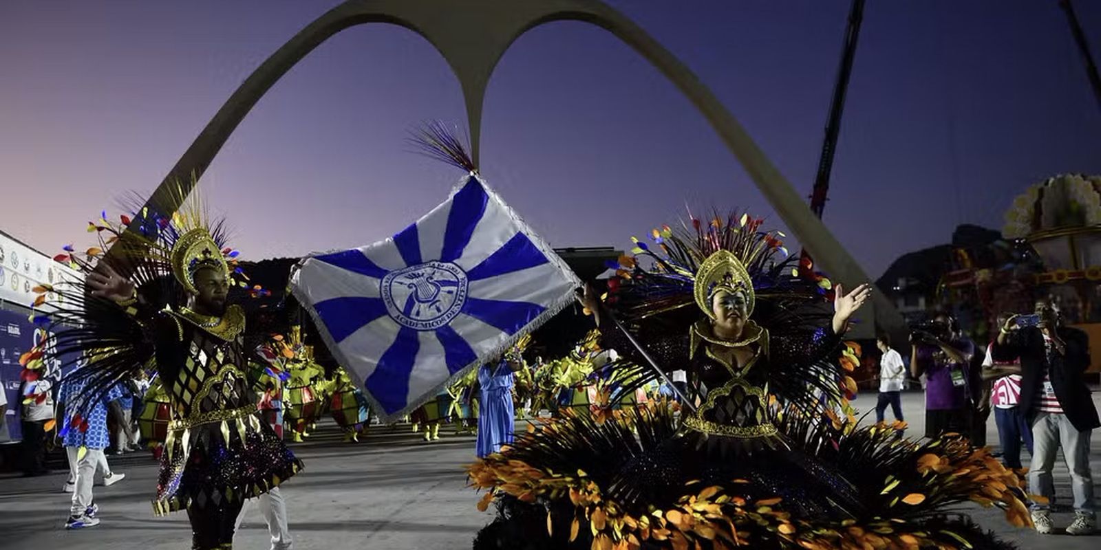 Acadêmicos de Niterói vai desfilar pela 1ª vez no Grupo Especial