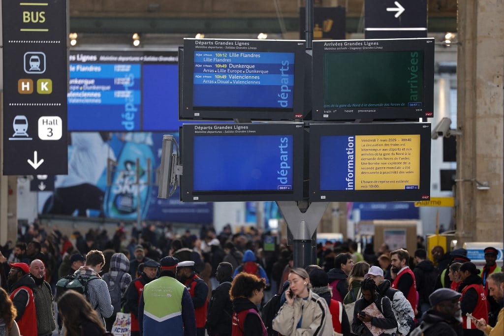 Descoberta de bomba da II Guerra Mundial paralisa maior estação de trens de Paris – Mundo – CartaCapital