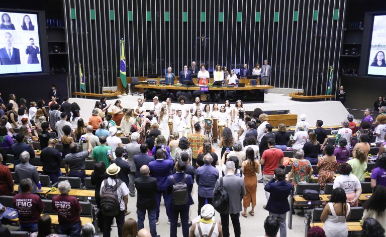 Homenagem à Vereadora Marielle Franco e a Anderson Gomes, In Memoriam.