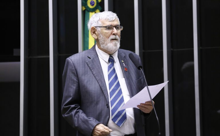 Discussão e votação de propostas legislativas. Dep. Luiz Couto (PT-PB)